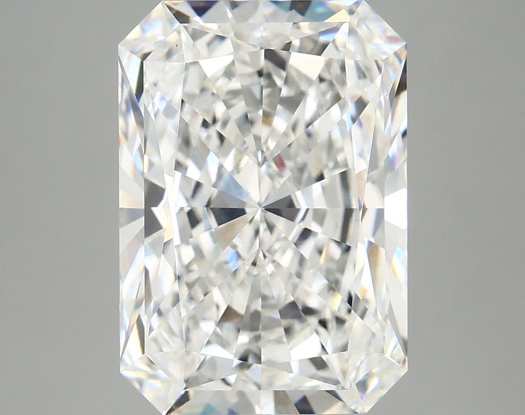 5.10 ct. radiant Lab Grown Diamond front image