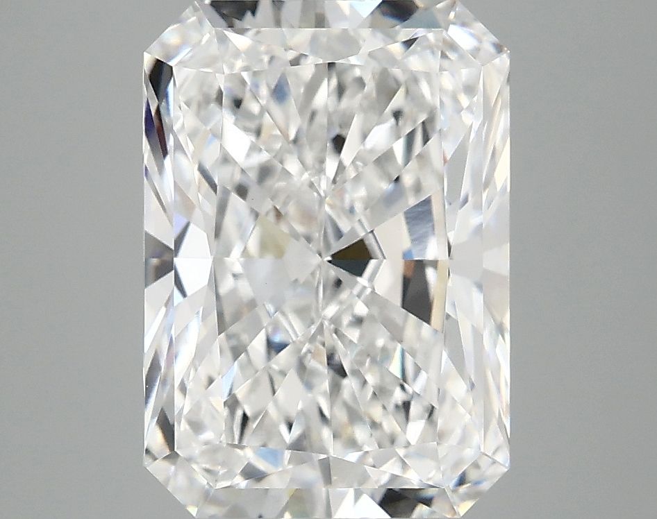 4.03 ct. radiant Lab Grown Diamond front image
