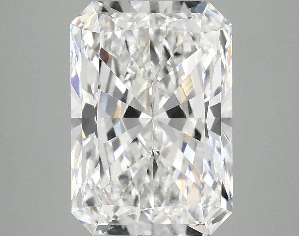 4.09 ct. radiant Lab Grown Diamond front image