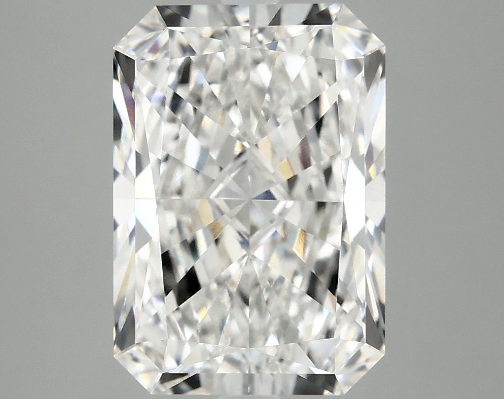 4.65 ct. radiant Lab Grown Diamond front image