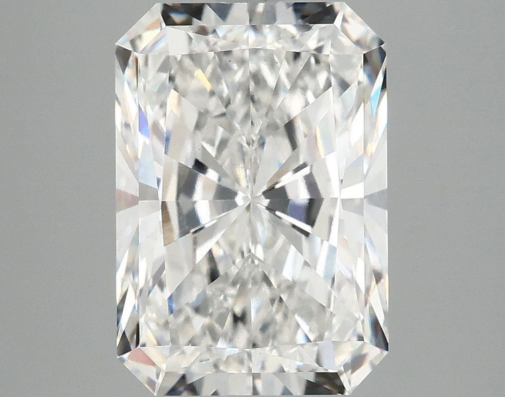 4.68 ct. radiant Lab Grown Diamond front image