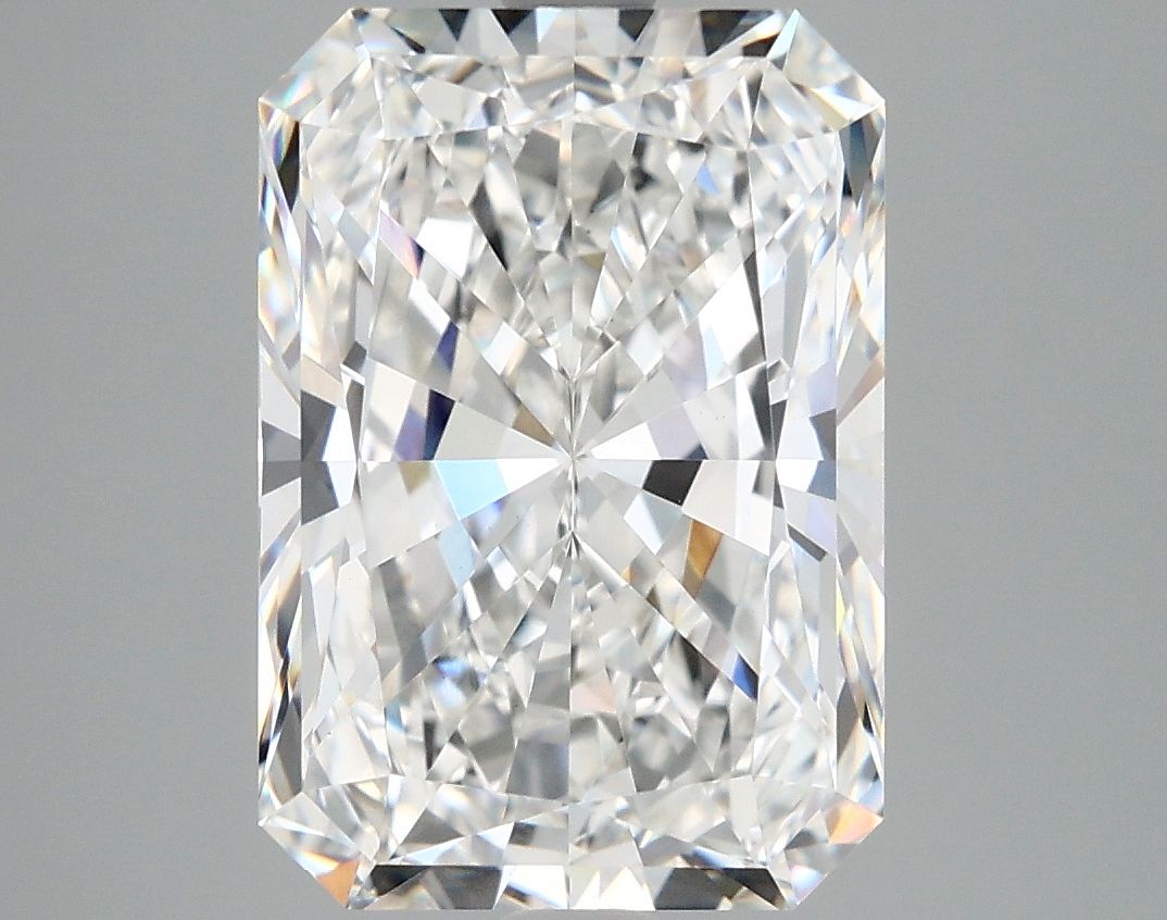 5.00 ct. radiant Lab Grown Diamond front image