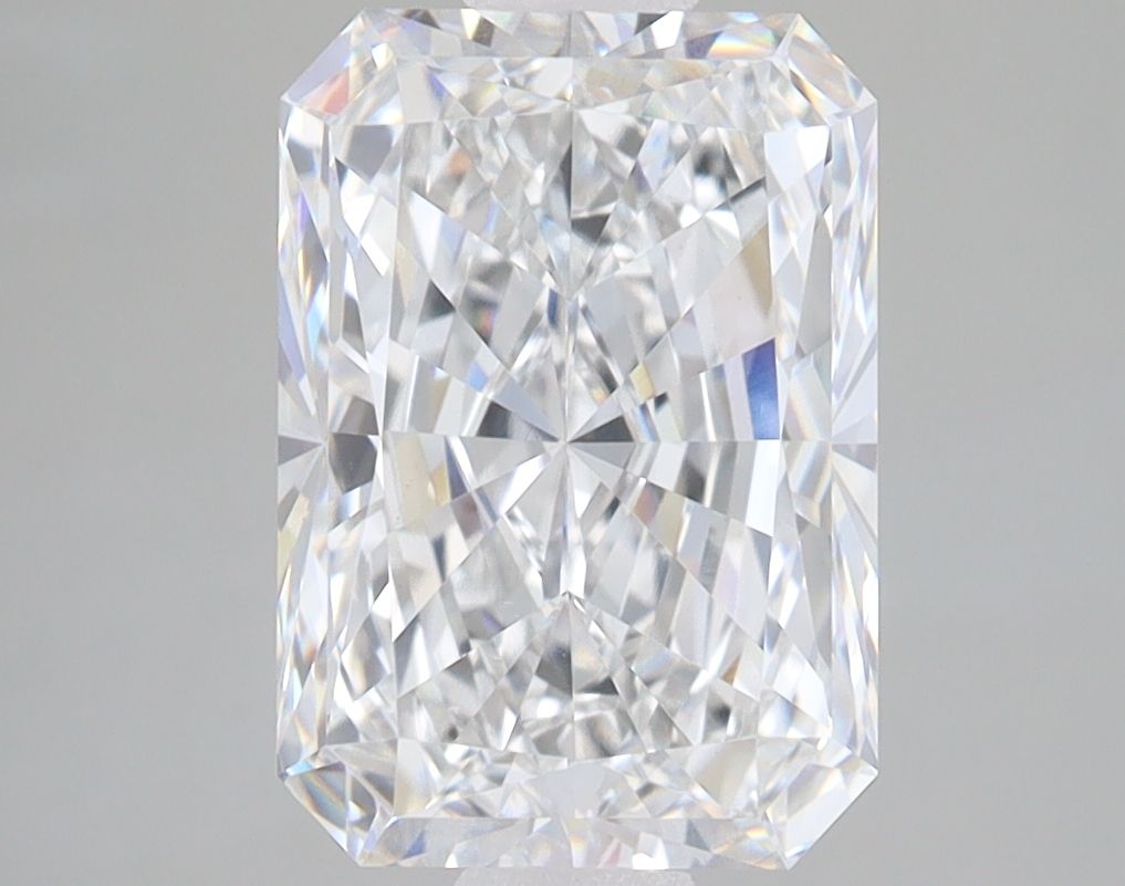 3.52 ct. radiant Lab Grown Diamond front image