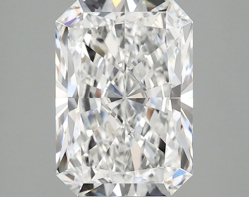2.58 ct. radiant Lab Grown Diamond front image