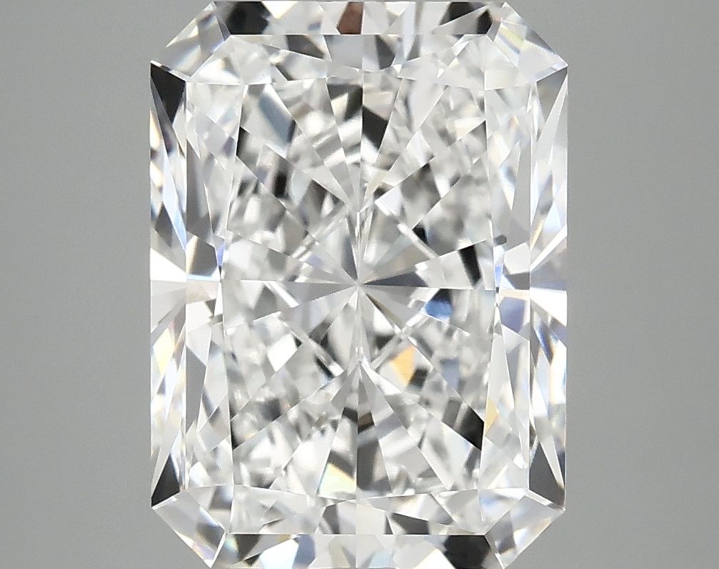 4.99 ct. radiant Lab Grown Diamond front image