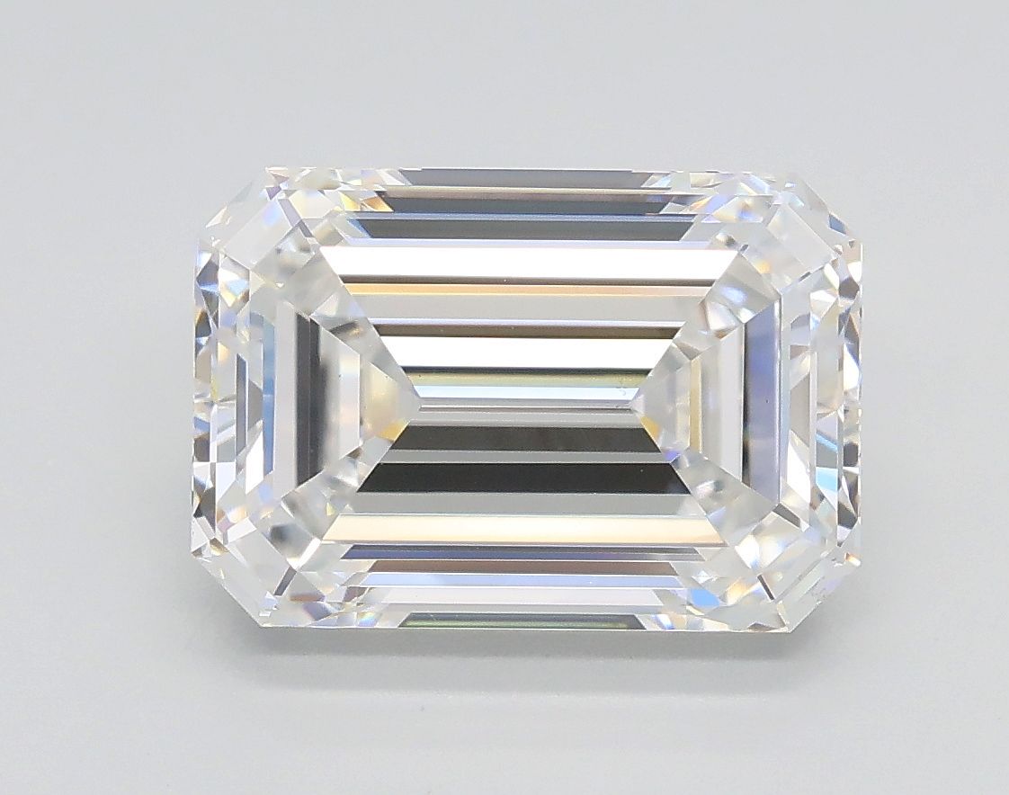 3.02 ct. emerald Lab Grown Diamond front image