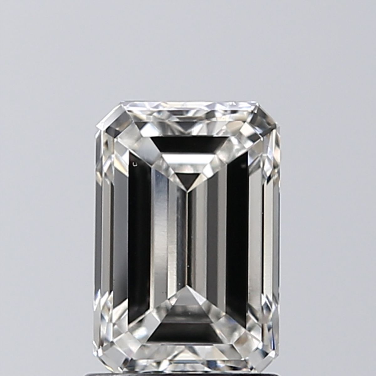 1.50 ct. emerald Lab Grown Diamond front image