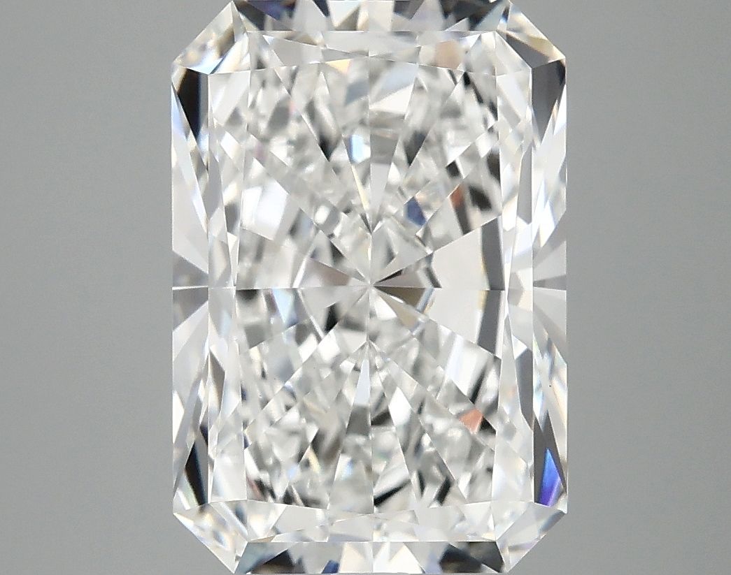 5.06 ct. radiant Lab Grown Diamond front image