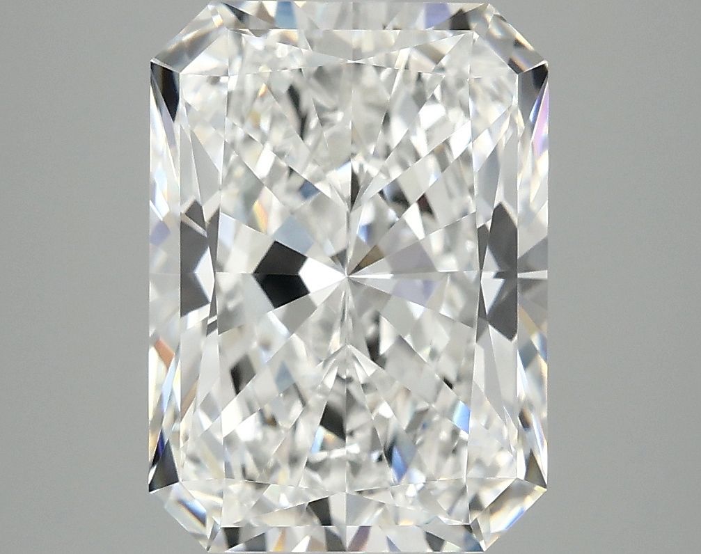 4.99 ct. radiant Lab Grown Diamond front image