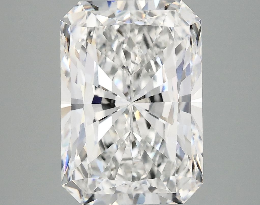 4.72 ct. radiant Lab Grown Diamond front image