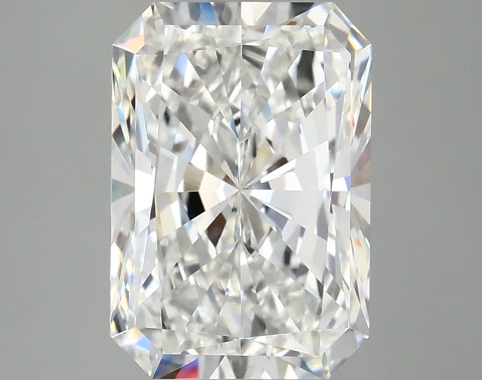 3.88 ct. radiant Lab Grown Diamond front image