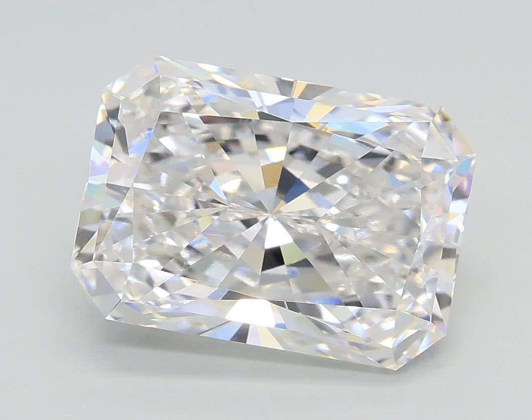 3.04 ct. radiant Lab Grown Diamond front image