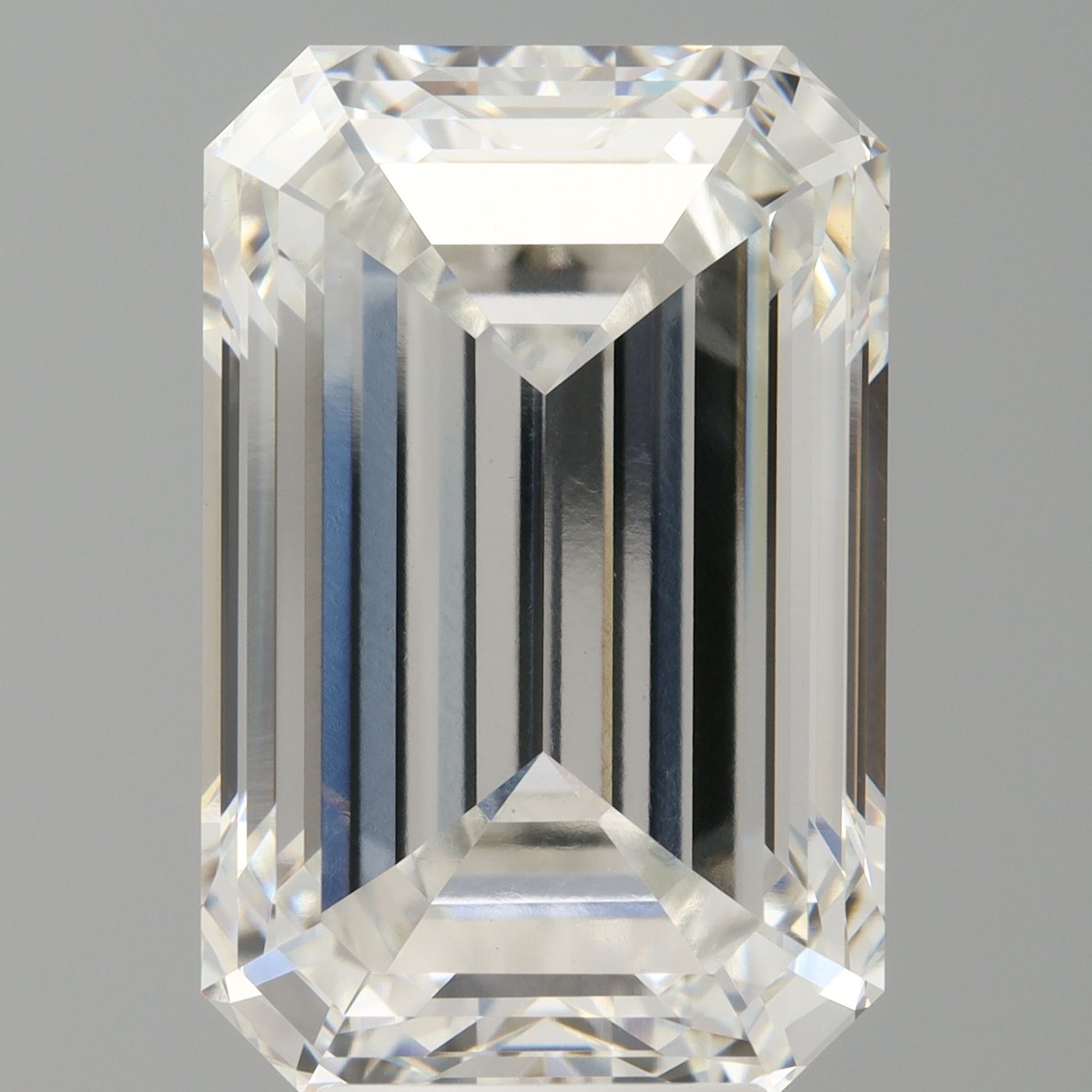 7.50 ct. emerald Lab Grown Diamond front image