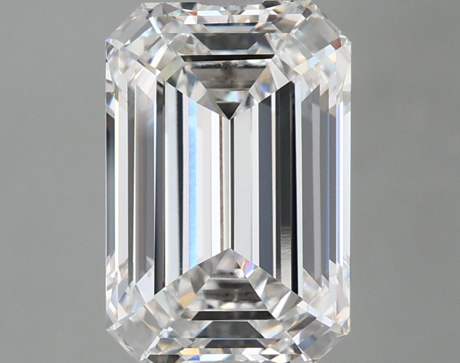 3.94 ct. emerald Lab Grown Diamond front image