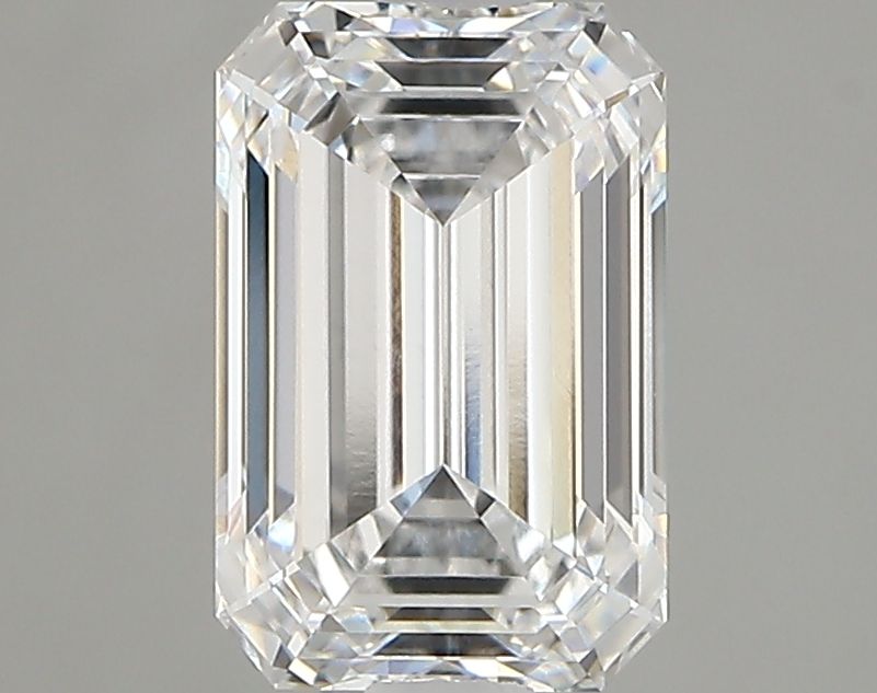 1.54 ct. emerald Lab Grown Diamond front image