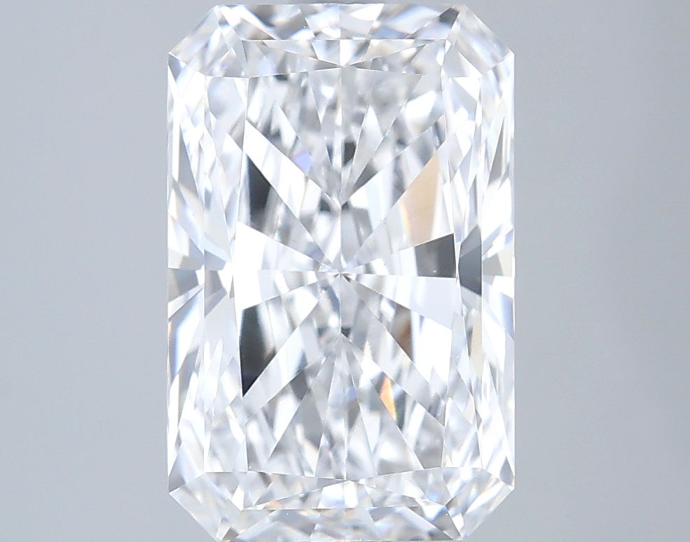 3.09 ct. radiant Lab Grown Diamond front image