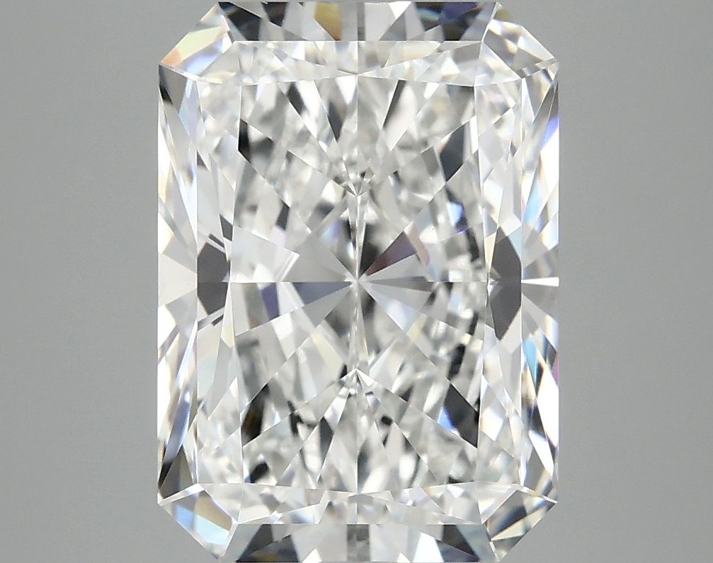 4.87 ct. radiant Lab Grown Diamond front image