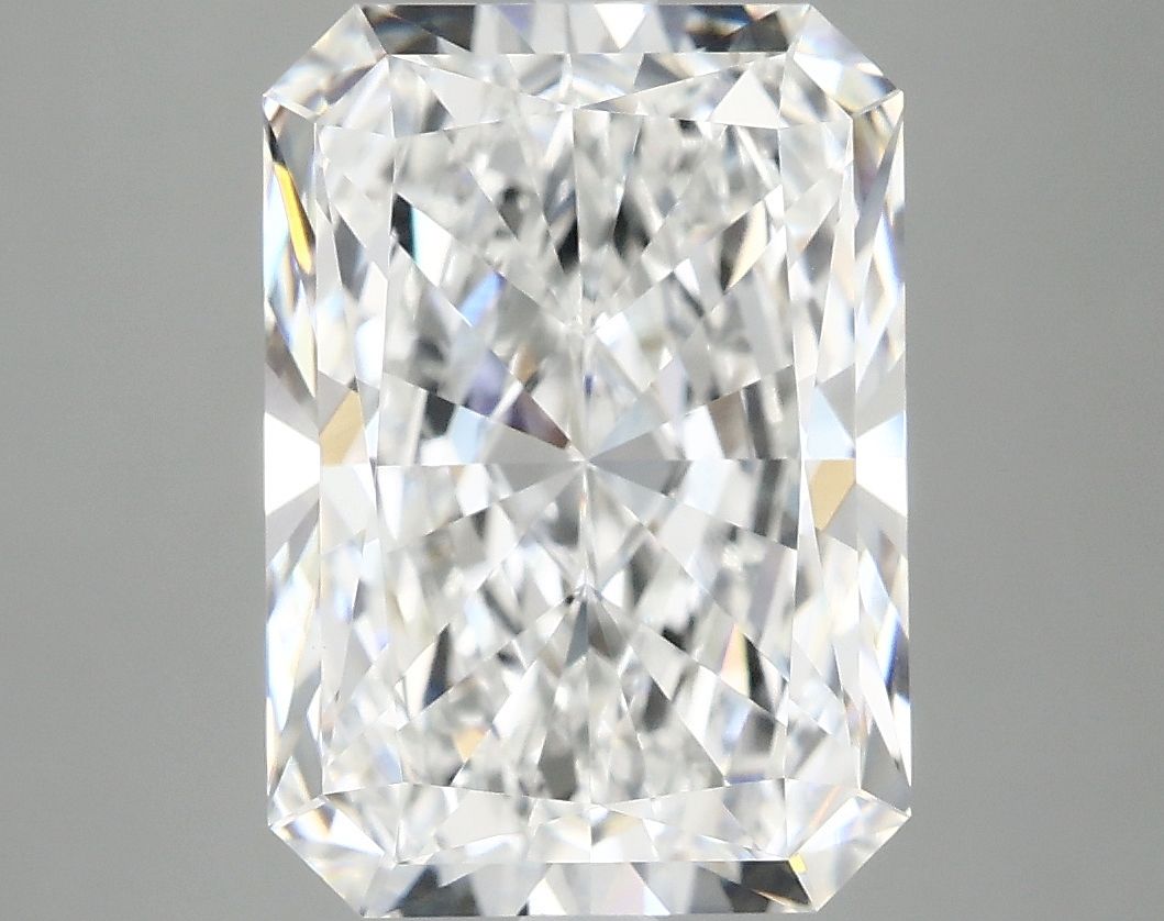 4.95 ct. radiant Lab Grown Diamond front image