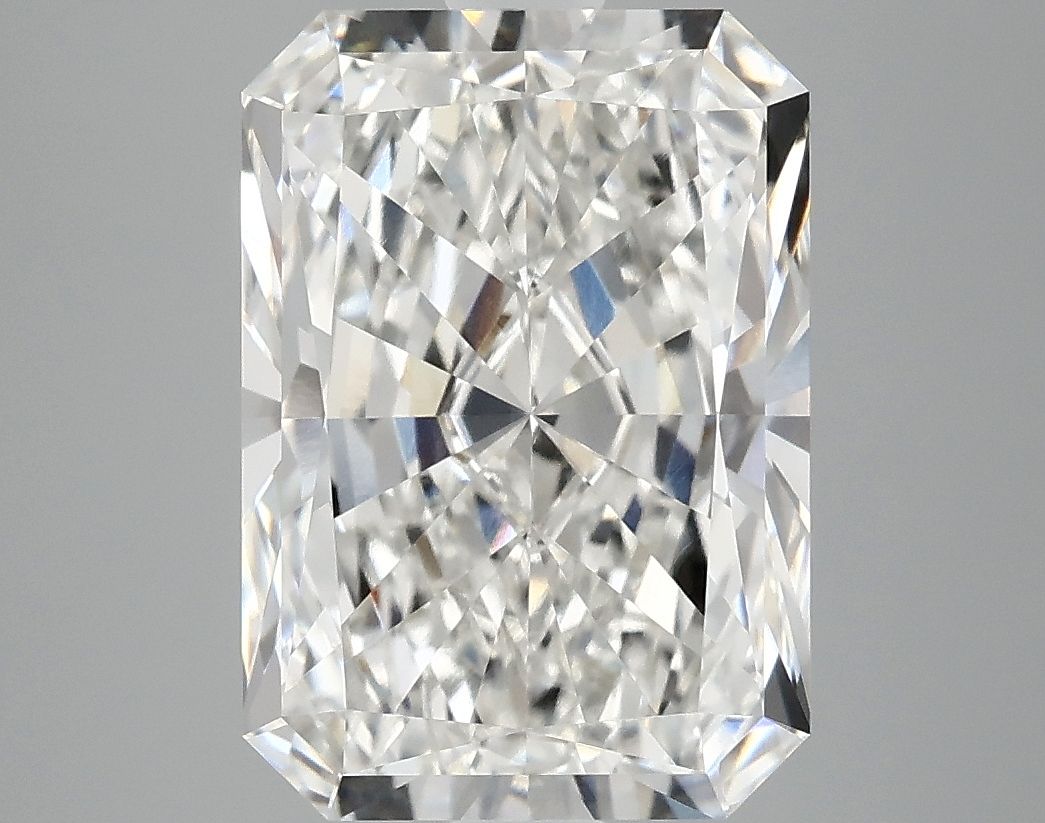 4.87 ct. radiant Lab Grown Diamond front image