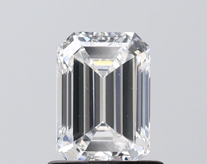 1.01 ct. emerald Lab Grown Diamond front image