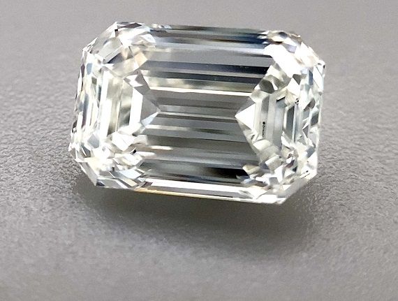 EMERALD 1.81ct G VVS2 – EX EX MED
