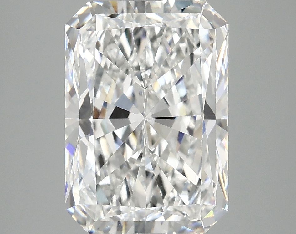 3.90 ct. radiant Lab Grown Diamond front image