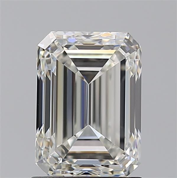 1.70 ct Emerald diamond
