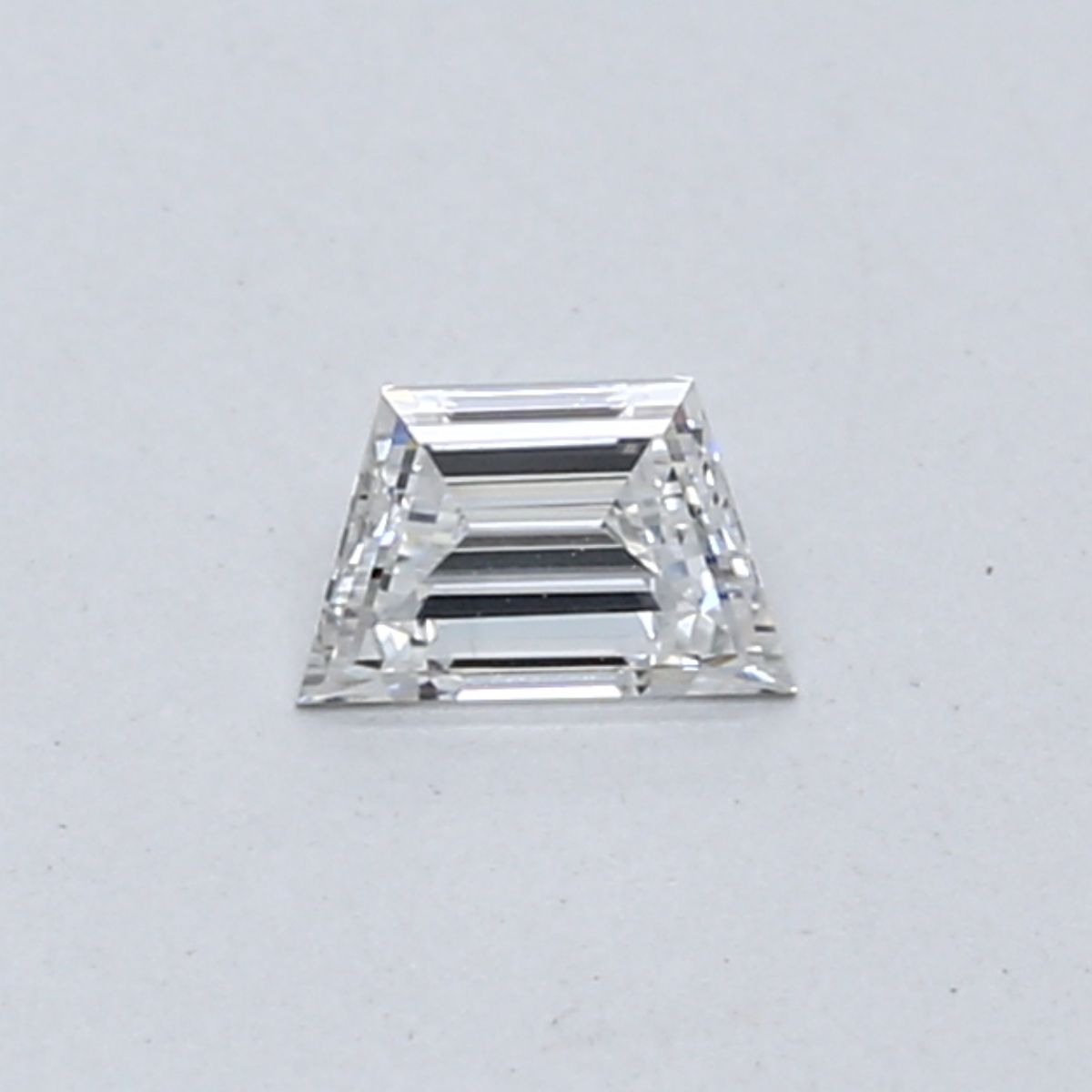 0.24ct Trapezoid F VS1
