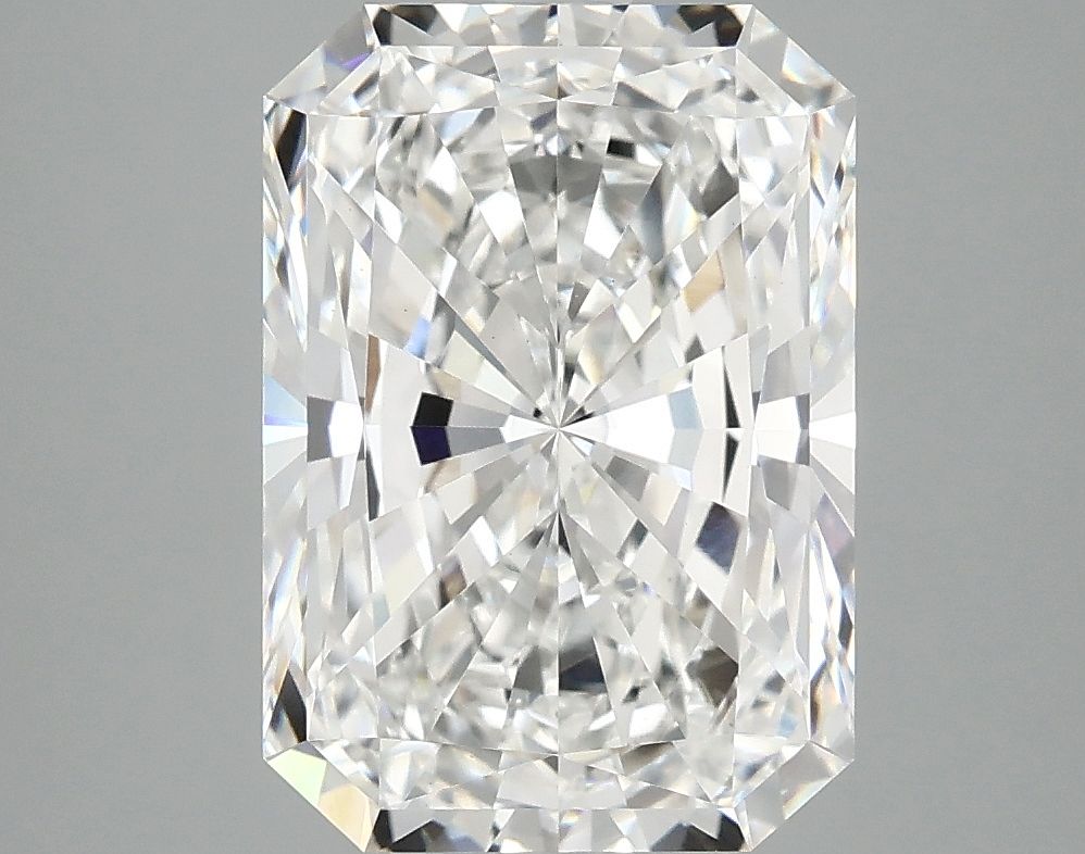 3.87 ct. radiant Lab Grown Diamond front image