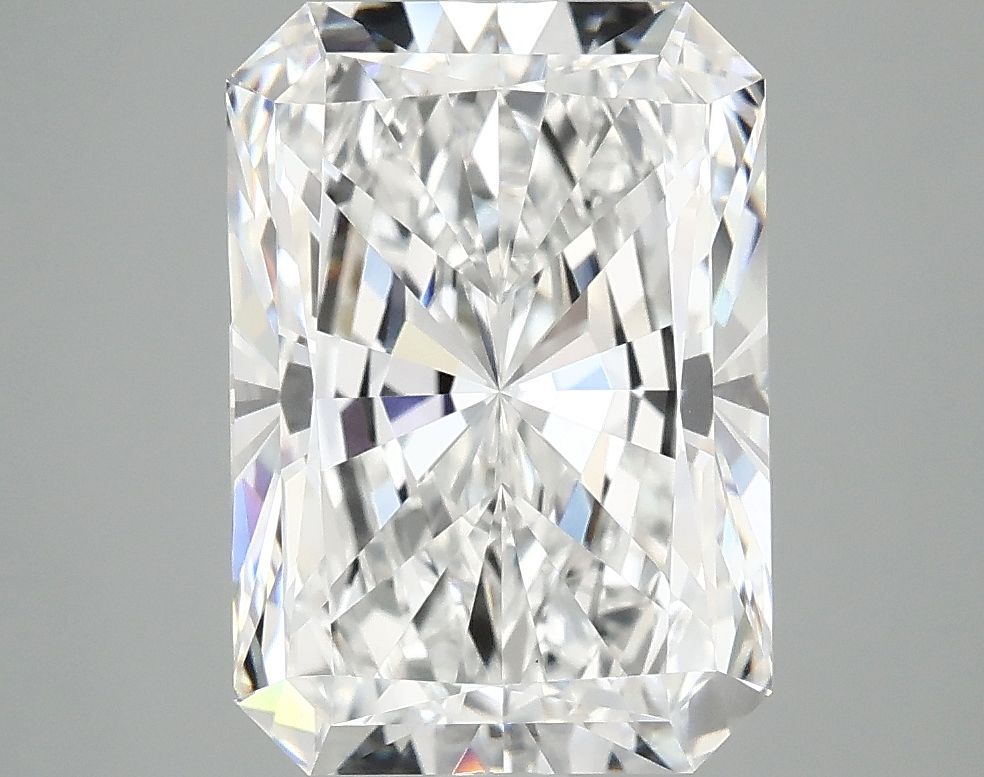 4.19 ct. radiant Lab Grown Diamond front image