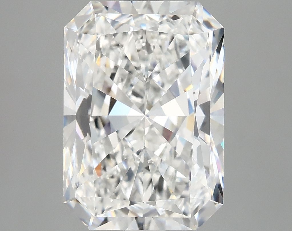 4.72 ct. radiant Lab Grown Diamond front image