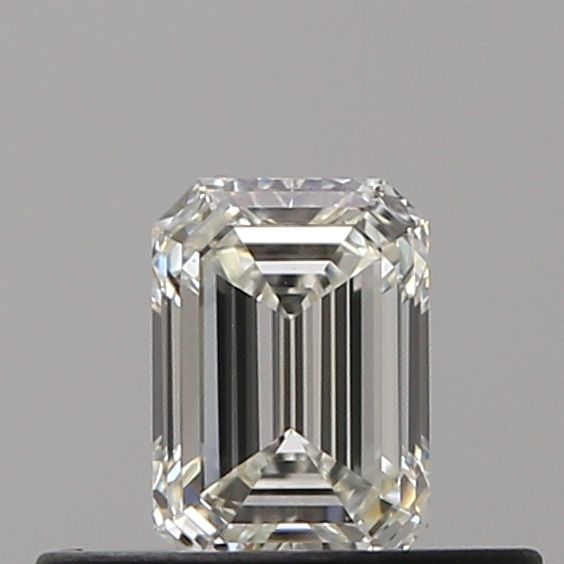 0.31 ct Emerald Diamond