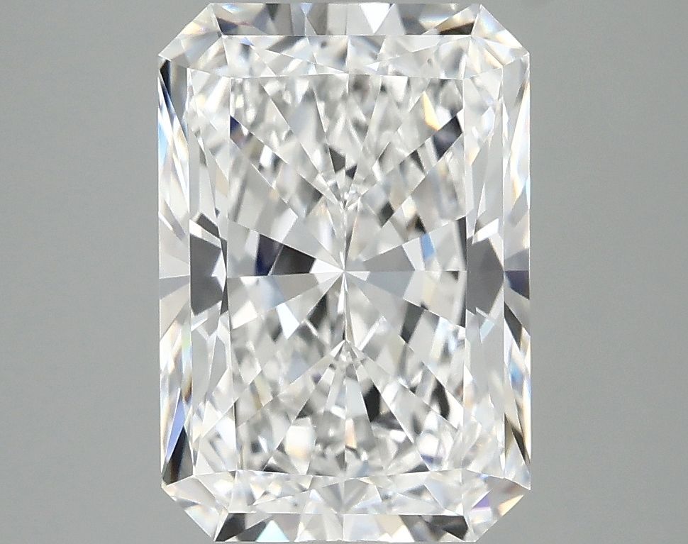 3.94 ct. radiant Lab Grown Diamond front image