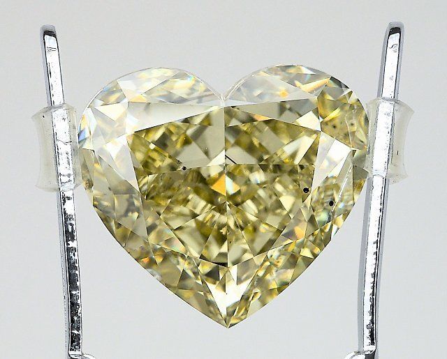 4.79 ct. heart Lab Grown Diamond front image