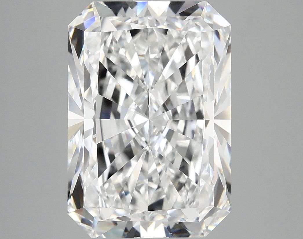 4.96 ct. radiant Lab Grown Diamond front image