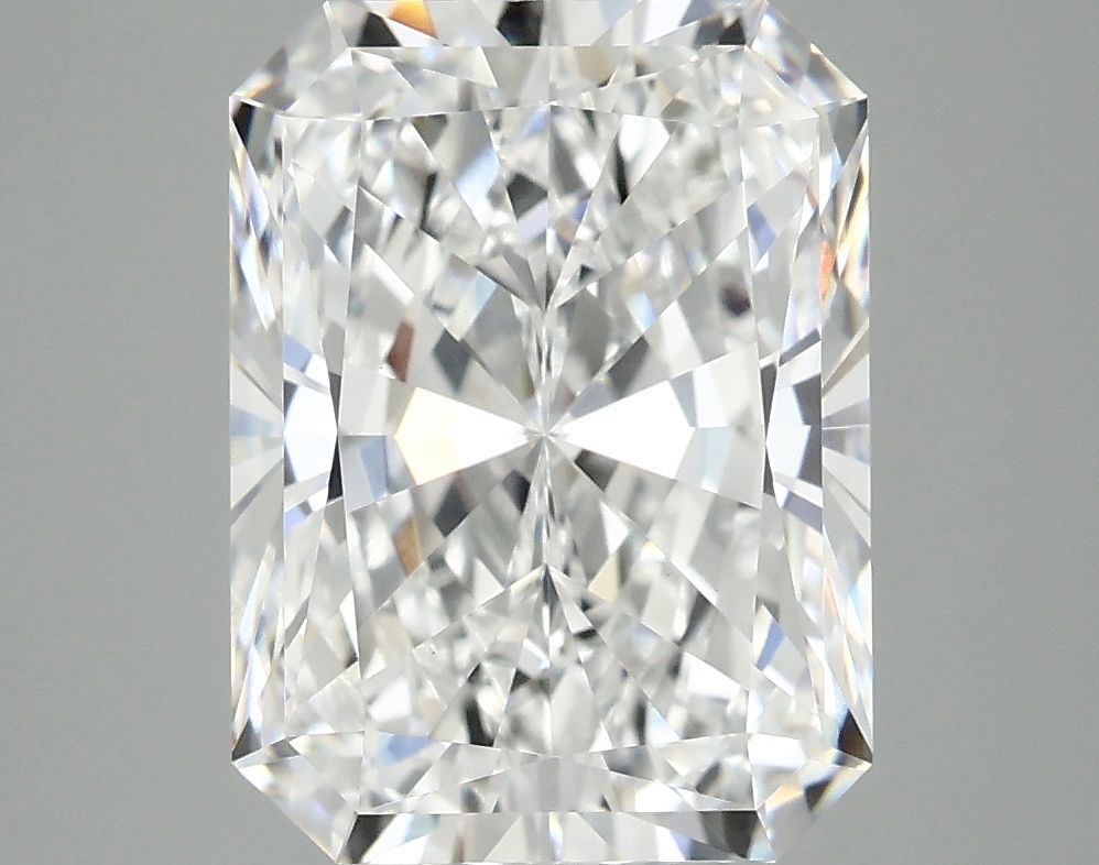 4.88 ct. radiant Lab Grown Diamond front image
