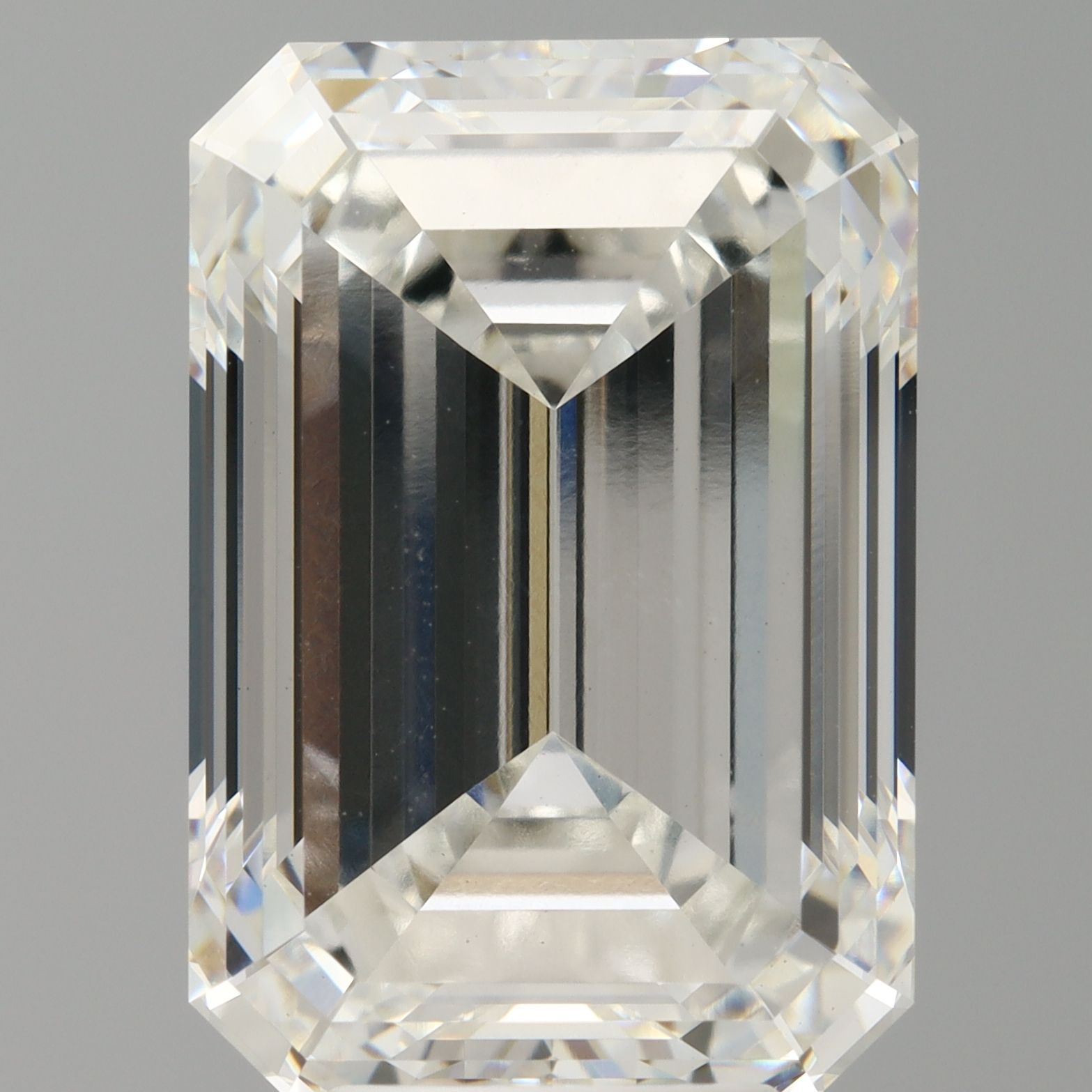 8.02 ct. emerald Lab Grown Diamond front image