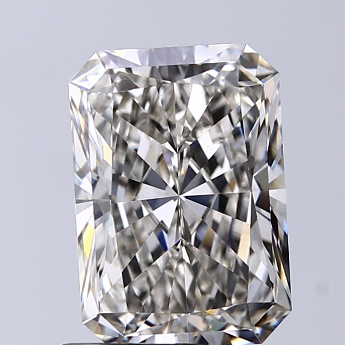 4.02 ct. radiant Lab Grown Diamond front image