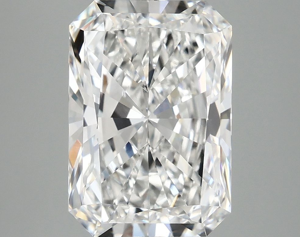 4.19 ct. radiant Lab Grown Diamond front image