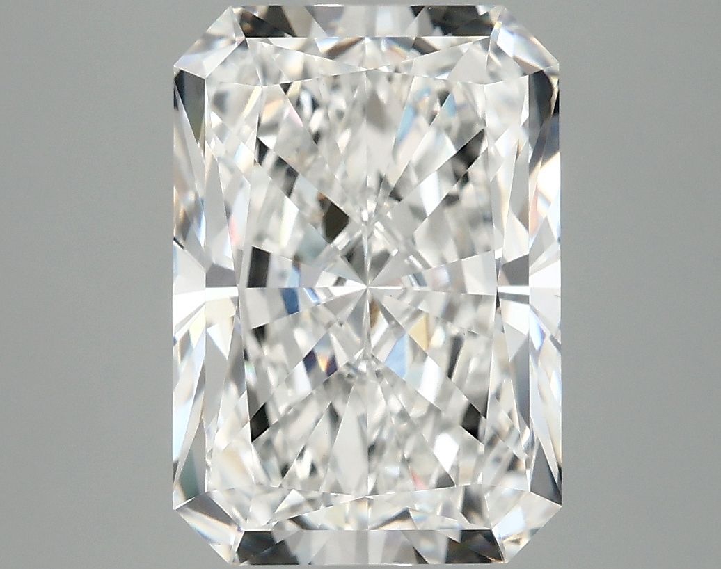 4.82 ct. radiant Lab Grown Diamond front image