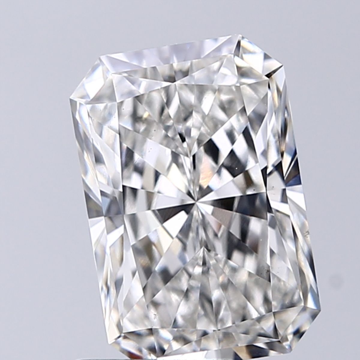 2.70 ct. radiant Lab Grown Diamond front image