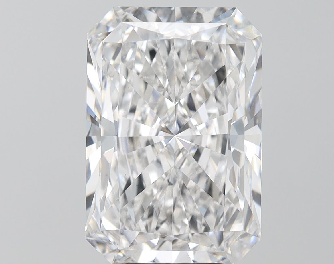 Diament LG radiant, 6.24 ct, E, VS1