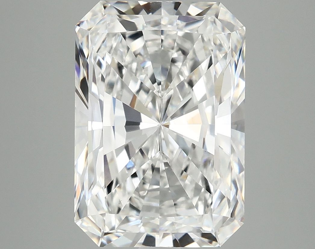 4.92 ct. radiant Lab Grown Diamond front image