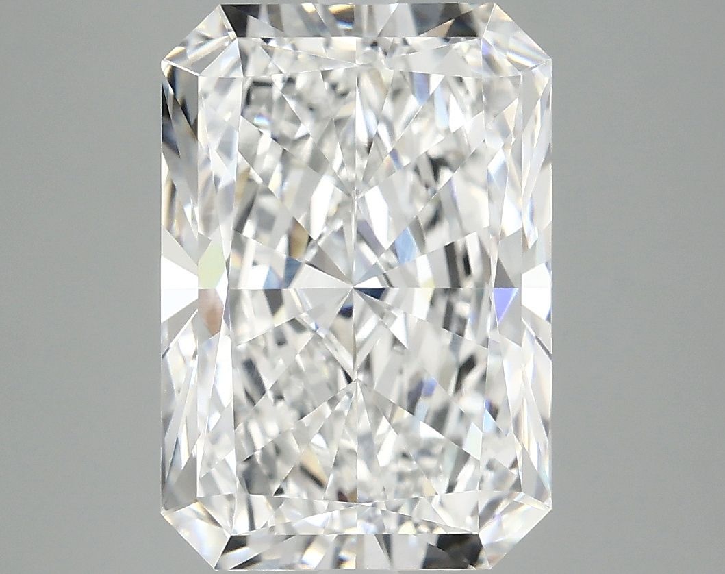 4.97 ct. radiant Lab Grown Diamond front image