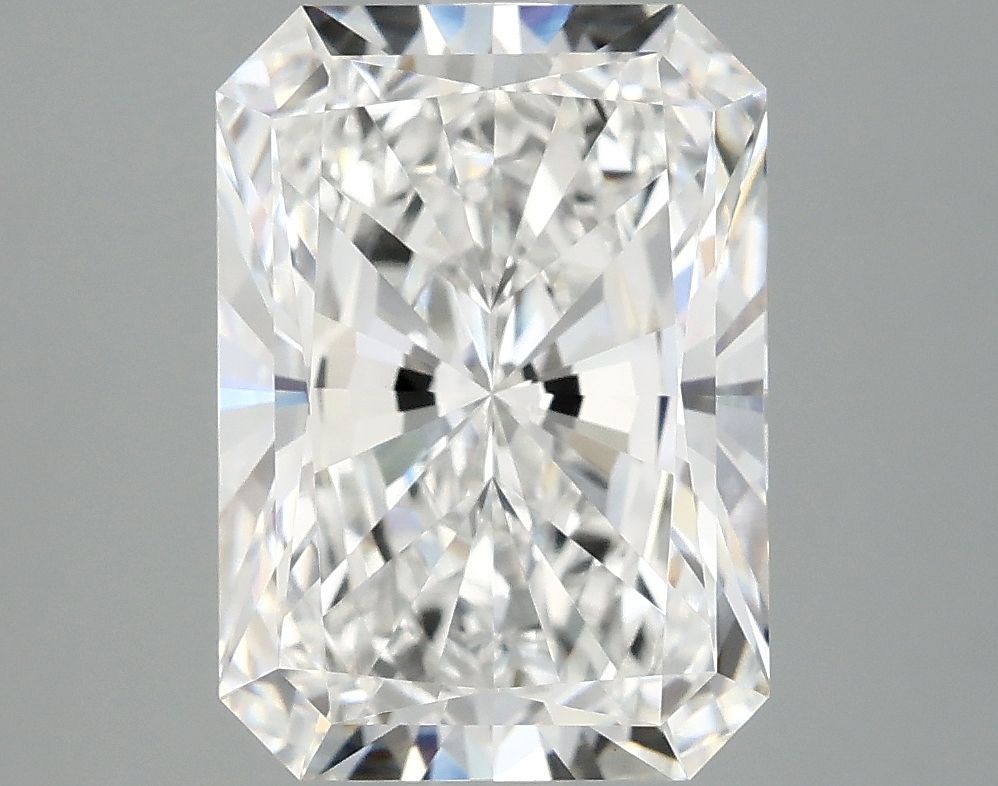 4.19 ct. radiant Lab Grown Diamond front image