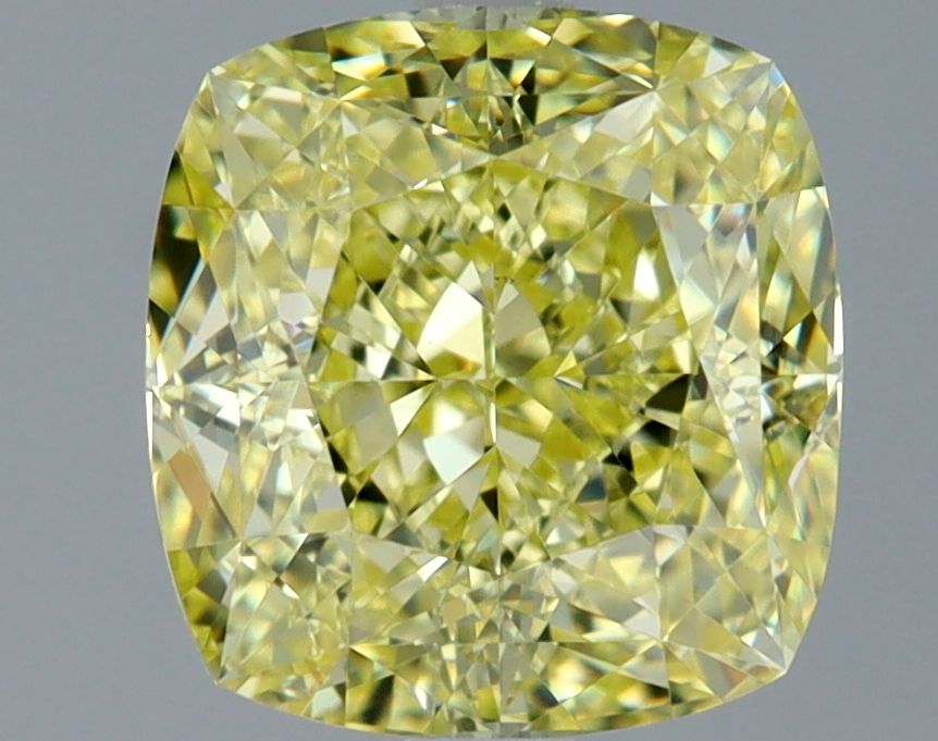 2.70 ct Cushion Brilliant diamond