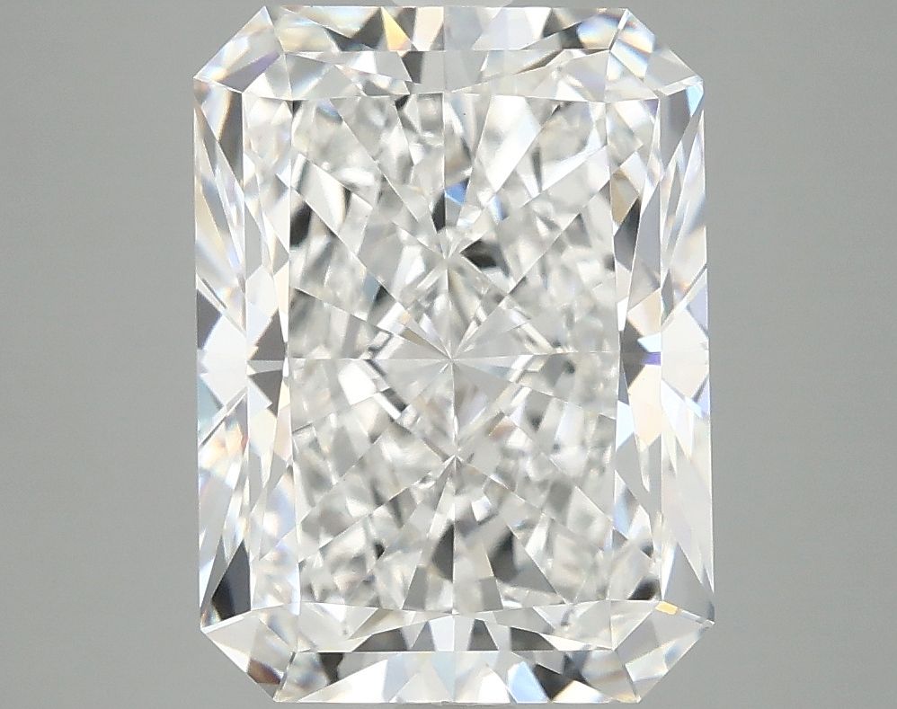 4.88 ct. radiant Lab Grown Diamond front image