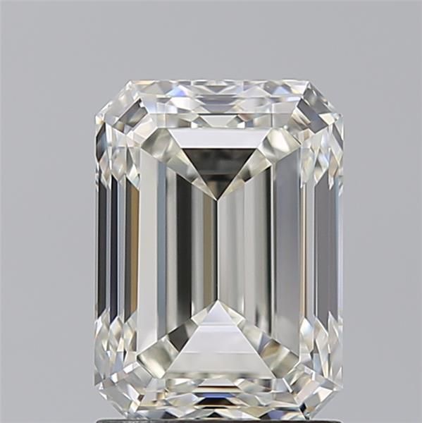 2.01 ct Emerald diamond