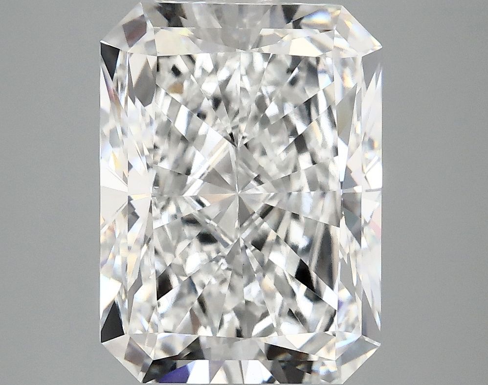 4.94 ct. radiant Lab Grown Diamond front image