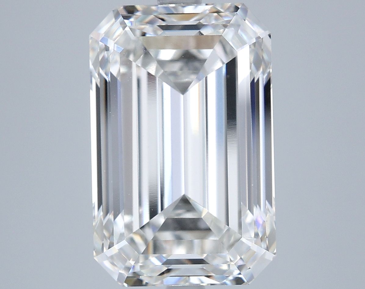 8.13 ct. emerald Lab Grown Diamond front image